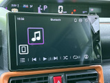 お気に入りの音楽をクリアな音質で。Bluetooth接続でスマートフォンとの連携もスムーズに行えます。長距離のドライブも楽しく過ごせるでしょう。