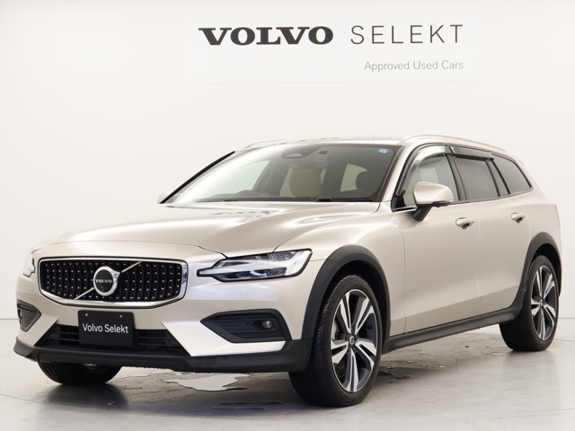 V60クロスカントリー アルティメット B5 AWD 4WD
