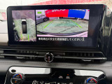 駐停車には便利なアラウンドビューモニター搭載。サイドモニターの切り替えも可能です。