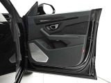 納車前には専門のテクニカルスタッフにより、 厳密な納車前点検を実施しますので、ご安心してお乗り頂けます。