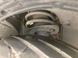 お車を安心してお乗りいただく為には、足回りの定期点検が欠かせません。サービスサポート(有償保証)では無料点検もご提供しており、安心のカーライフをお過ごしいただけるサポート体制が整っています。