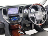 使いやすさや安全性を追求したステアリング周り!高級車ゆえにスイッチ類が多いのも特徴ですね!考え尽くされた配置ですぐに使いこなす事が出来ますのでご安心下さい!是非、体感してみて下さい!!