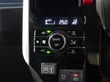 オートエアコンを装備しております!自動で調整してくれますので、車内も快適です☆