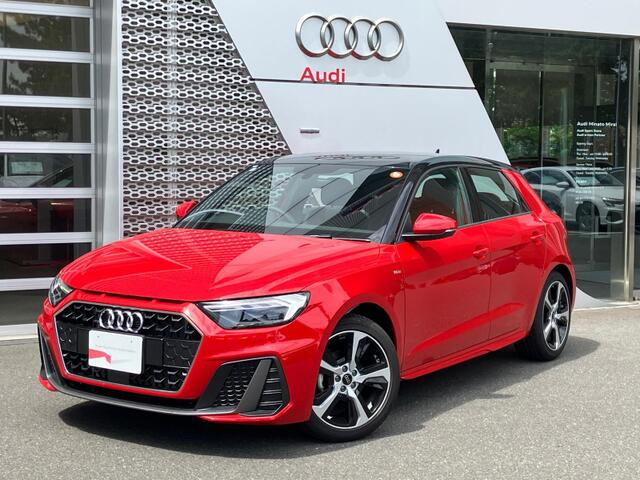 A1スポーツバック 25 TFSI Sライン 
