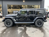 Jeep通はモデルコードで呼びます。Jeepには名前を変えずに進化してきたモデルはいくつもあります。その為、モデルはモデルコードによって呼び分けられています。