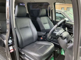 見通しのよいすっきりとした視界で、誰でも運転しやすいです。運転のしやすさは疲れにくさにも繋がりますよ♪