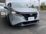 LEDヘッドライトです。高い視認性や省電力で車への負担が少なく、長寿命で交換の手間が少なくなりメリットがいっぱいあります。
