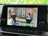 停車中にテレビや動画を楽しめるので、休憩時間も充実。長距離ドライブのお供に最適です。家族や友人と一緒に楽しめます。