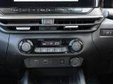 オートエアコンですので、車内を快適な空間に出来ます♪