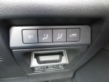 運転席シートメモリー機能に電動リアゲートの開閉が運転席から操作できます♪