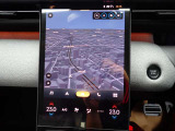 メーカー保証付 13インチ縦型スクリーン AppleCarPlay 360&deg;ビジョン レーダークルーズコントロール BSM フロント・バックソナー ワイヤレスチャージ 電動リアゲート スマートキー LEDヘッドライト