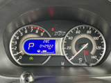視認性の高いメーターで、運転に必要な情報を的確に把握できます。速度や回転数、燃料残量などを一目で確認できます。安全運転をサポートします。