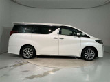 「こんな車屋さんがあるんだ!」、「おもしろい!」と感じていただけましたら、私どもも大変うれしく思います。ご来店のご感想、お待ちしております。