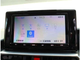 お車選びをお楽しみ頂けるよう、在庫車の展示スペースを十分に確保しております。
