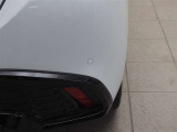 《インテリジェンスクリアランスソナー》駐車時など、低速走行時における衝突を緩和(ブレーキとアクセルを踏み間違えても、被害軽ブレーキをかける装置です。
