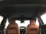 天井も綺麗です☆私は中古車を見るときに天井を良く見るようにしています☆ここが綺麗な車は車内が綺麗なことが多いです☆
