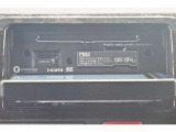 DVD、CD、SDカードのメディアが使用できます。もちろんBluetoothも使えます。