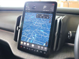 センターディスプレイは12.3インチのサイズとなります 縦型のためナビでは進行方向まで広く見通せます スピードやシフト等の表示もこちらになります