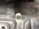 5速マニュアルです。運転楽しいですよ★