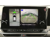 車の四隅に【コーナーセンサー】が付いていますので、障害物が近づくとセンサーが教えてくれます
