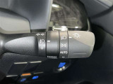 【オートライト】車外の明るさに応じて自動的にライトの点灯・消灯をしてくれます