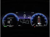 視認性に優れたメーターで、夜間走行も安心して運転できます!マルチインフォメ―ションディスプレイには車両情報を表示!メーター内の光度調整機能も付いております!