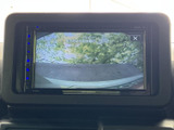 後方の視界を広げ、安全な運転をサポート。狭い道や駐車時も安心です。映像は鮮明で、状況把握がしやすくなっています。