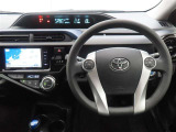 スタイリッシュなインパネ周りです!運転の際、常に目にする部分は、シックにまとめた飽きの来ないデザインが人気です!