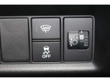 安全運転支援システムHonda SENSINGを搭載。衝突軽減ブレーキや、誤発進抑制機能、アダプティブクルーズコントロール、車線維持など複数の先進技術で安心・快適なドライブをサポートします。