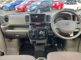 左右に視界が広く、隅々まで見渡すことができるので、とても運転がしやすいです!