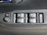 運転席のスイッチ類です。