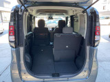 ラゲッジスペースにもしっかりと荷物が載せられます