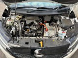 エンジンルームも綺麗です。日産整備士がしっかり整備をしてお渡しします