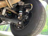 お車を安心してお乗りいただく為には、足回りの定期点検が欠かせません。サービスサポート(有償保証)では無料点検もご提供しており、安心のカーライフをお過ごしいただけるサポート体制が整っています。