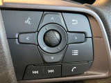 ステアリングスイッチで、オーディオ操作、メーター内の情報の切り替えが可能に!わき見運転をせずに、快適な運転が出来ますよ♪