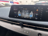 メーカーオプションの『ナッパレザーシート生地』(前席ベンチレーション・後席ヒーター)