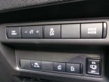 運転席からオートスライドドアの操作ができます。