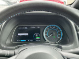 明るく見やすいメーターパネル・40Kwh・12セグメント