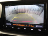 バックガイドモニターで、後方を確認しながら安心して駐車することができます。運転初心者も熟練者も必須の機能ですよ!
