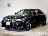 【BMWの伝統】BMWのお車は、&ldquo;駆け抜ける歓び&rdquo;を意識し、走行の安定性とコーナリングの良さを追求し、思い通りにハンドルの操作可能です。