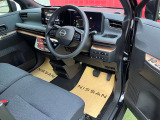 居心地の良い運転席なので長時間座っていられます♪リラックスできるデザインがいいですね♪