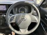 握りやすいステアリングで、運転操作をサポート。スムーズなハンドリングで、運転の楽しさを引き立てます。操作性も高く、快適なドライビングを。