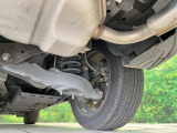 お車を安心してお乗りいただく為には、足回りの定期点検が欠かせません。サービスサポート(有償保証)では無料点検もご提供しており、安心のカーライフをお過ごしいただけるサポート体制が整っています。