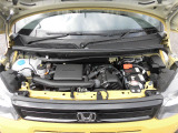 i-VTECエンジンを搭載しています。街中や坂道での加速や高速道路での力強さなどHondaならではの走りを体感できます。毎日乗るクルマとして大事な燃費性能にもこだわりました。
