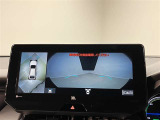 いまや必須装備「ナビゲーション」搭載!知らない場所にスイスイッとドライブ。もう、これなしではハンドルを握れませんね!でも運転中の操作は危険ですのでご注意ですね☆