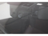 純正ドライブレコーダー装備です。録画した映像はWi-Fiによりスマホ、もしくはPCにてご確認いただけます。