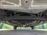 お車を安心してお乗りいただく為には、足回りの定期点検が欠かせません。サービスサポート(有償保証)では無料点検もご提供しており、安心のカーライフをお過ごしいただけるサポート体制が整っています。
