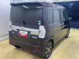 当店では車両本体価格以外に、諸費用を含めた支払総額も表示しておりますので、お客様の予算にピッタリのおクルマお選びができます。コーティングやJAFをセットにしたオトクな購入パックも好評です。