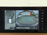 【アラウンドビューモニター】クルマを真上から見ているような映像で、周りの状況を確認しながら安心して駐車出来るカメラが付いてます♪移動物検知機能付き☆