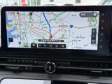 多機能ナビゲーションがあなたをしっかり目的地までサポートします。スマホのナビとは自車位置精度が違います。純正ナビなら保証も対象で安心です。